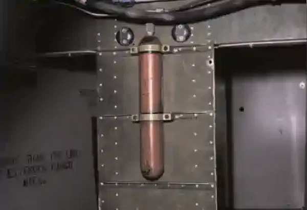 Airplane Flying Handbook, Compressed Gas