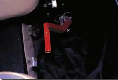 Airplane Flying Handbook, Landing Gear Crank